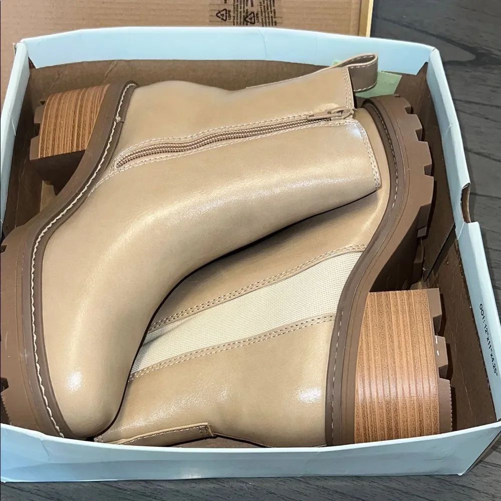 SO Tan Ankle Boots